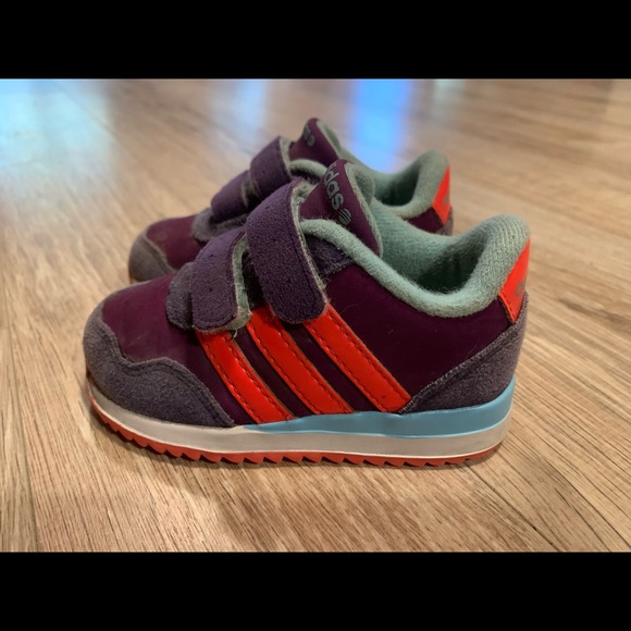 Adidas Toddler Shoe - Picture 4 of 7